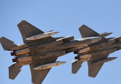 بمدى 460 كيلومترًا.. البحرية الأمريكية تكشف مواصفات صاروخ "جو-جو"