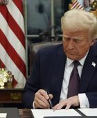 اعتباراً من 2027.. ترامب يهدد برفع الرسوم الجمركية على كندا لـ50%