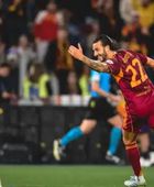 روما يكتسح فيورنتينا برباعية نظيفة في الدوري الإيطالي 