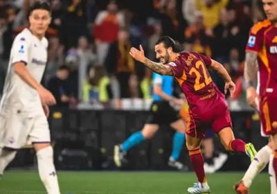 روما يكتسح فيورنتينا برباعية نظيفة في الدوري الإيطالي 