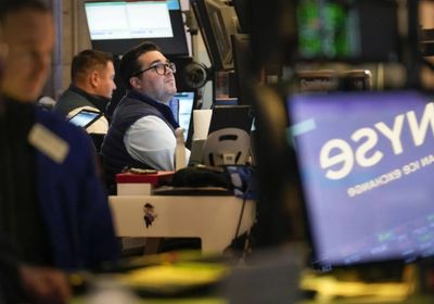 انتعاش وول ستريت في المستهل بفضل هبوط العوائد وأسعار النفط
