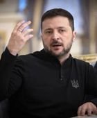 زيلينسكي يزور الجبهة الجنوبية الشرقية برفقة القائد الأعلى الجديد