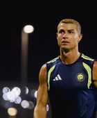 غضب رونالدو يشعل الجدل بعد استبداله أمام الاتفاق
