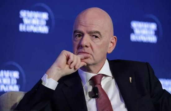 اليويفا يطلب من محكمة أمريكية وثائق للفيفا لرفع دعوى ضد إنفانتينو