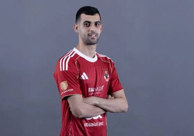المغربي بلعمري ظهير أيسر الأهلي المصري يخضع لجراحة ناجحة 