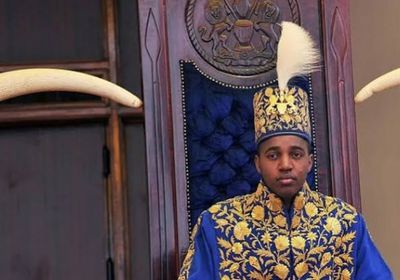 وفاة "أصغر ملك في العالم" عن 34 عامًا بأوغندا