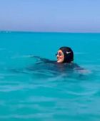 حلا شيحة تخطف الأنظار بالبوركيني ورسالة عن السكينة