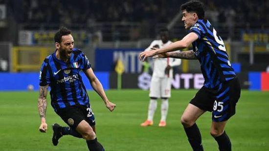 إنتر ميلان يحافظ على صدارة الدوري الإيطالي