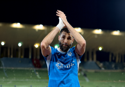 الهلال السعودي يعلن فسخ تعاقده مع كريم بنزيما