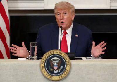 ترامب يضغط على أبل لتغيير اسم بحيرة أونتاريو إلى بحيرة أمريكا