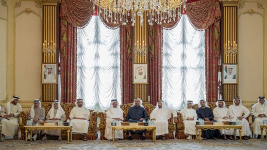 رئيس الإمارات وحاكم رأس الخيمة يعزيان في وفاة حرم محمد بن بطي آل حامد