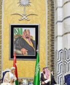 سلطان عُمان يصل جدة.. وولي العهد السعودي في مقدمة مستقبليه