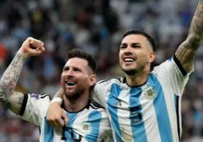 باريديس يلمح إلى إنهاء مسيرته الدولية بعد الإيقاف واعتزال ميسي