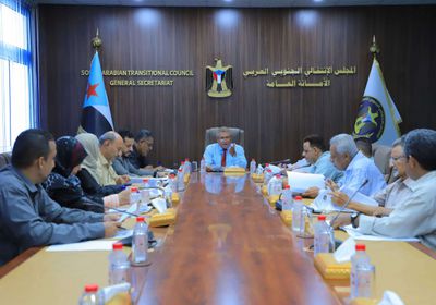 "أمانة الانتقالي" تشيد بنجاح مليونية الجيش الجنوبي وتستنكر اعتداءات المكلا