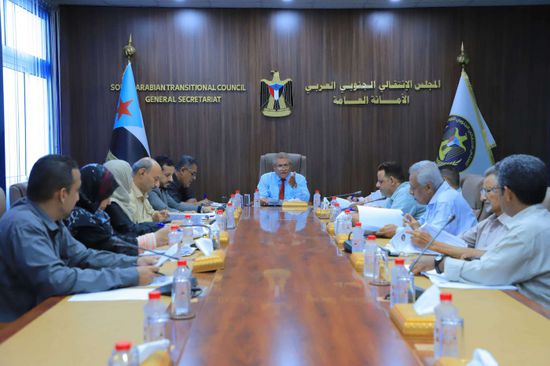 "أمانة الانتقالي" تشيد بنجاح مليونية الجيش الجنوبي وتستنكر اعتداءات المكلا