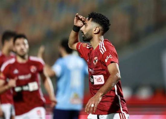 الأهلي يهزم سموحة بصعوبة ويتقاسم صدارة الدوري المصري مع بيراميدز