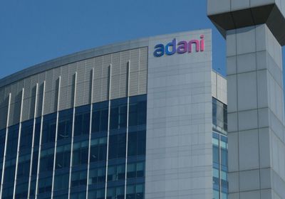 القيمة السوقية لشركات "أداني" تفقد 15 مليار دولار