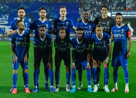 الهلال يهزم الشباب بثنائية ويواصل صدارة الدوري السعودي