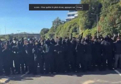 &laquo;أوقفوا القوارب&raquo;.. احتجاجات جديدة تشل الحركة قرب ميناء دوفر