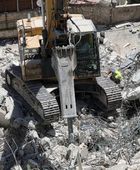 سلطات الاحتلال تجبر مواطنًا على هدم منزله