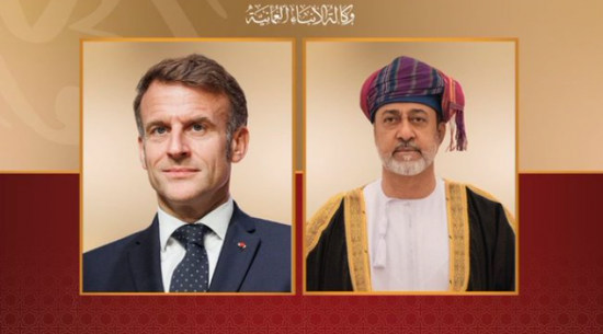 سلطان عمان والرئيس الفرنسي يبحثان التطورات الإقليمية والدولية