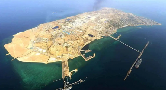 إيران.. دوي انفجارات تهز جزيرة خرج وجاسك