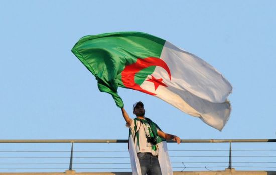 الجزائر تستنكر الاعتداءات الإيرانية على السعودية