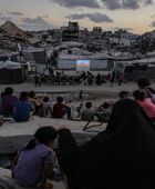 سينما وسط الخيام تمنح أطفال غزة لحظات من الفرح