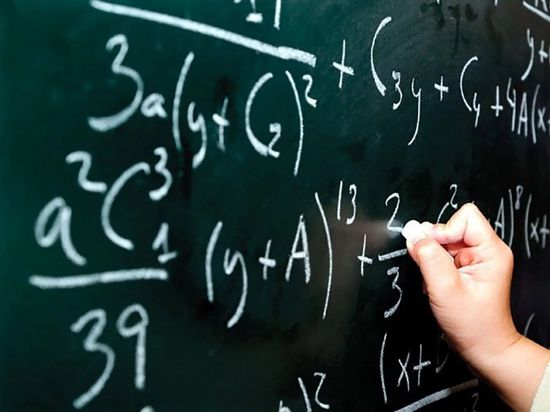 أوبن إيه آي تحل معضلة رياضية عمرها تسعون عاماً