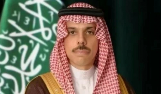 وزير الخارجية السعودي يتلقى اتصالاً هاتفياً من نظيره القطري