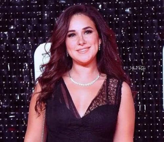 الفنانة المصرية شيري عادل تتعرض لحادث سير بالغردقة