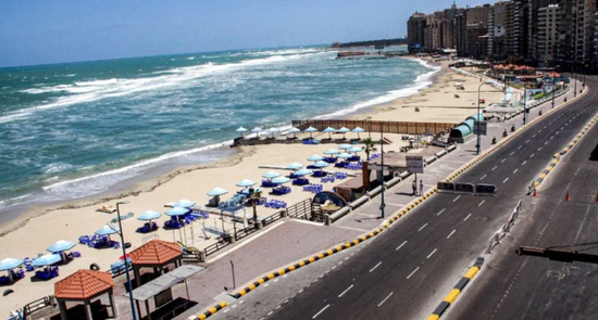 مصرع 3 أشخاص وإنقاذ 27 بعد غرق قارب قبالة الإسكندرية