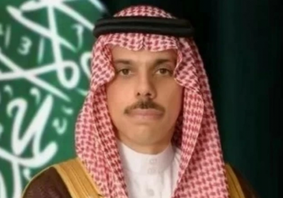 وزير الخارجية السعودي يبحث مع نظيره البريطاني التطورات الإقليمية