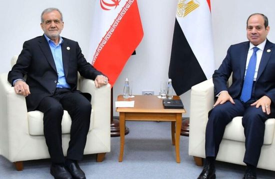 السيسي يطالب بزشكيان بوقف "الاعتداءات" على الدول العربية