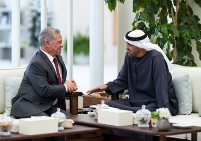 رئيس الإمارات وملك الأردن يبحثان التطورات الإقليمية