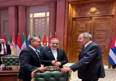 وزير الخارجية المصري يعقد مباحثات ثنائية مع نظيريه الروسي والإيراني