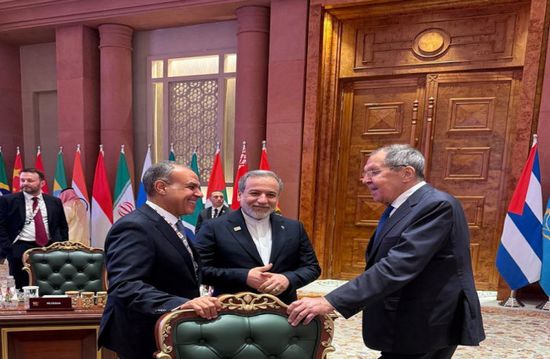 وزير الخارجية المصري يعقد مباحثات ثنائية مع نظيريه الروسي والإيراني