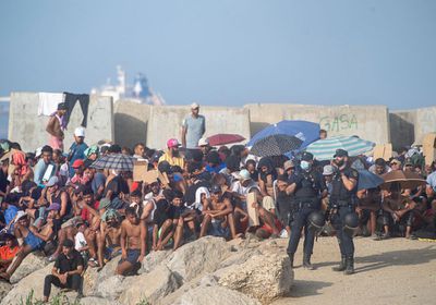 السلطات الإسبانية: عودة آلاف المهاجرين من سبتة إلى المغرب