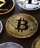 هبوط جماعي للعملات المشفرة بضغط من توقعات الفيدرالي