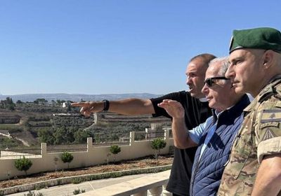 السفير الأمريكي يزور جنوب لبنان.. ويؤكد دعم واشنطن للحكومة والجيش