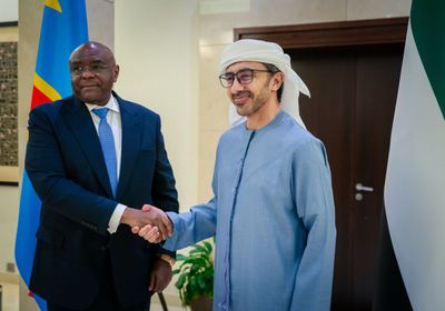 عبدالله بن زايد ونائب رئيس الوزراء الكونغولي يبحثان تطوير العلاقات الثنائية