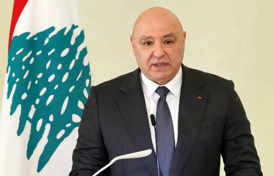 الرئيس اللبناني: الجيش يقوم بواجباته كاملة في الجنوب