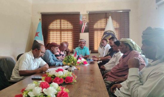 خلال اجتماعه.. "انتقالي سقطرى" يرفض المساس برموز الجنوب 