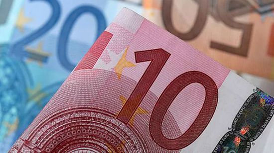 ارتفاع تكلفة خدمة الدين الإيطالي يضغط على خطط الموازنة