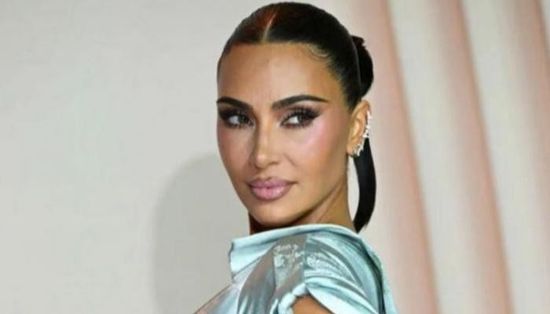 كيم كارداشيان تكشف إصابتها بالتهاب المريء