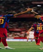 هاتريك رافينيا يمنح برشلونة فوزًا مثيرًا على إشبيلية