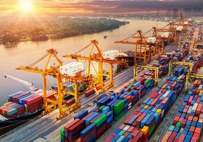 إجمالي الشحن البحري بموانئ السعودية يتجاوز 341 مليون طن
