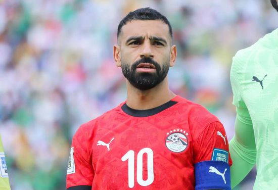 أبو ليل نور.. منتخب مصر يحتفل بقدوم محمد صلاح للمعسكر