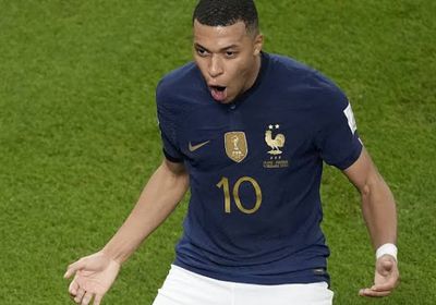 مبابي يغيب عن تدريبات فرنسا بسبب وعكة صحية