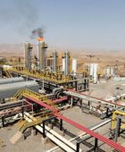 العراق يدرس خطة لتصدير النفط عبر شاحنات إلى تركيا